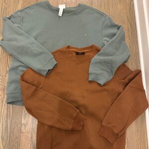 Home Essentials Relaxed Fit Crewneck in Green